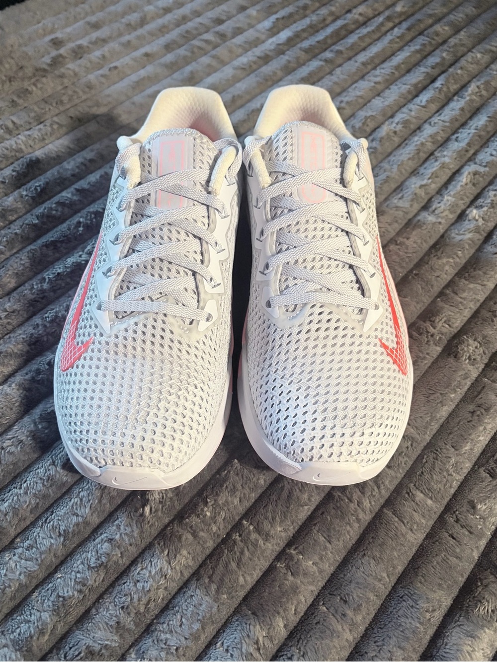 Nike Metcon 6 'Football Grey Arctic Punch' AT3160-001 Women's Shoes (size 9) - Picture 6 of 10